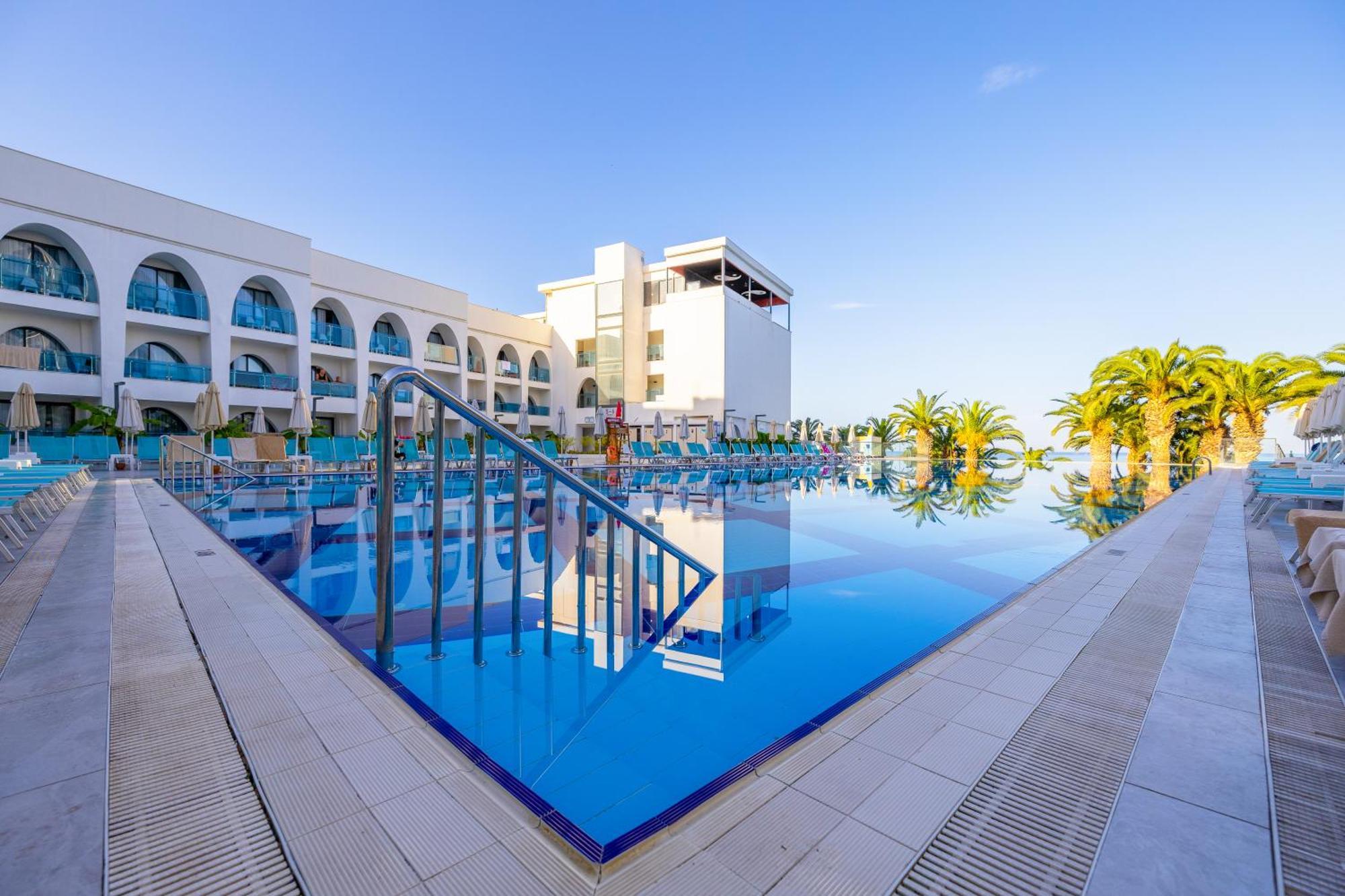 Infinity By Yelken Aquapark&Resorts Kusadası Esterno foto